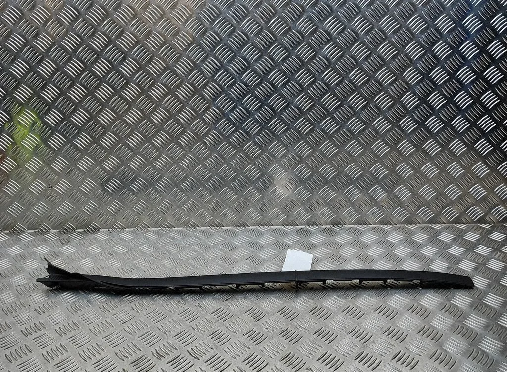 Esiklaasi liist – BMW iX3 G08 (2020-)