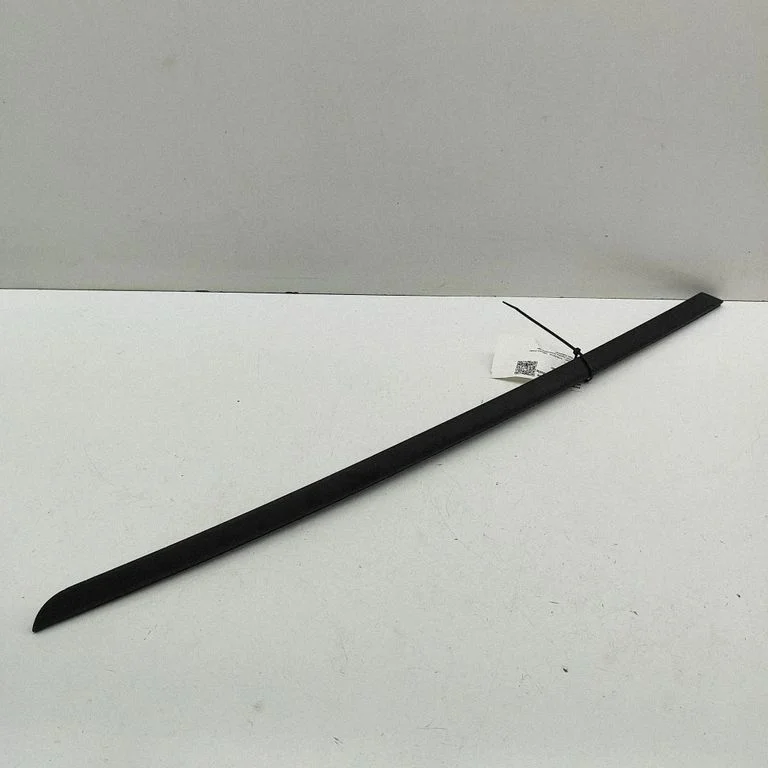 Esiklaasi liist 95C854327
