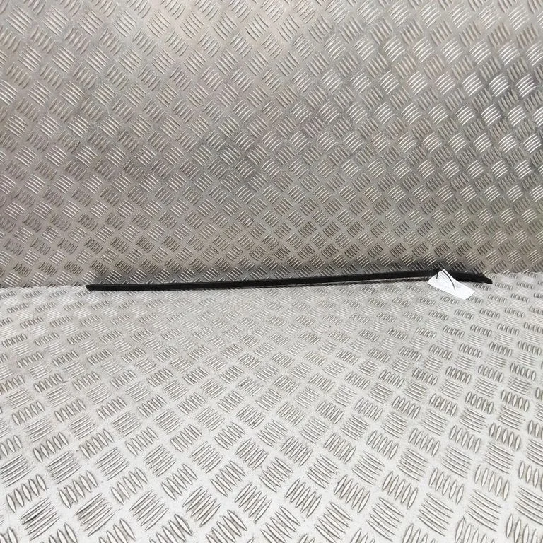 Windshield trim – Cupra Born (2021-)