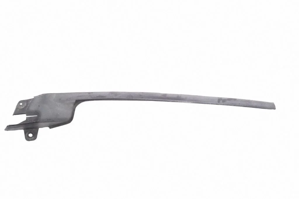 Windshield trim