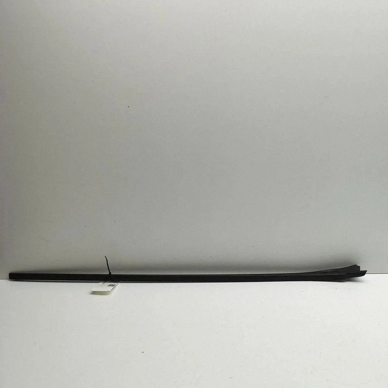 Listwa szyby przedniej 10E854328B