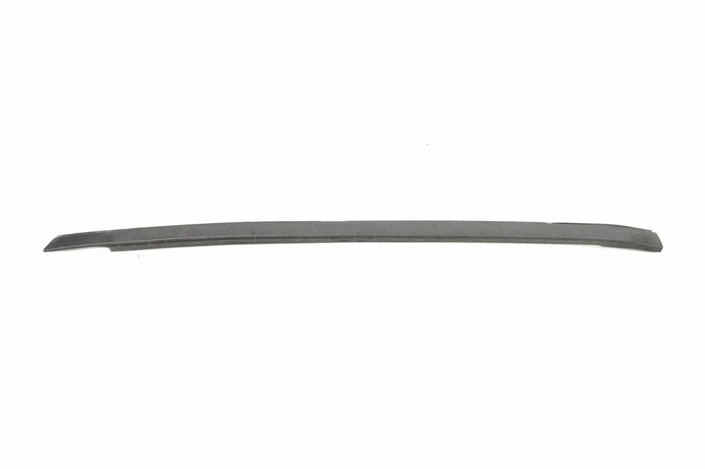 Windshield trim 36802
