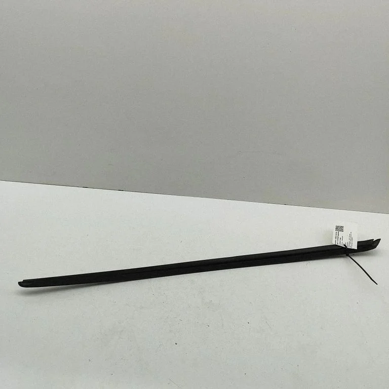 Windshield trim 85H854327 – Audi Q6 e-tron (2024-)