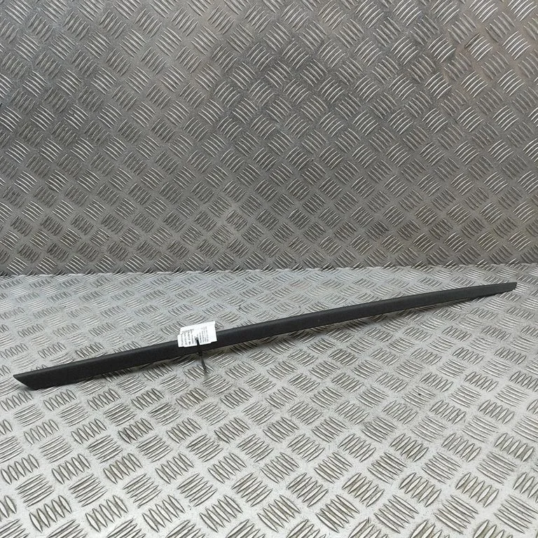 Listwa szyby przedniej 85E854327 – Audi A6 C7 (2011-)