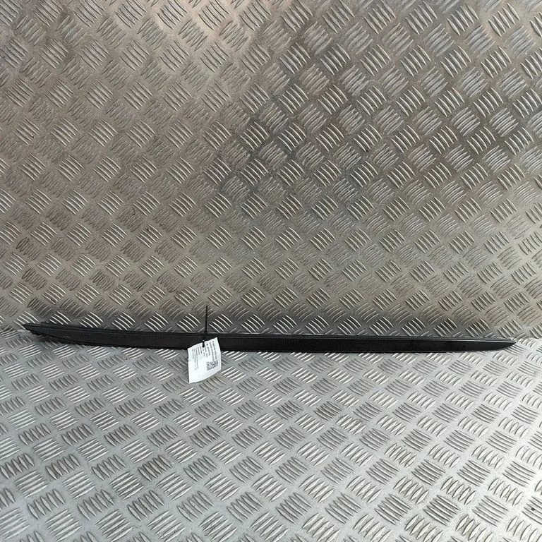 Vējstikla apdare 86133J7000