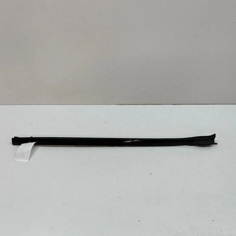 Windshield trim – BMW X5 G05 (2018-)