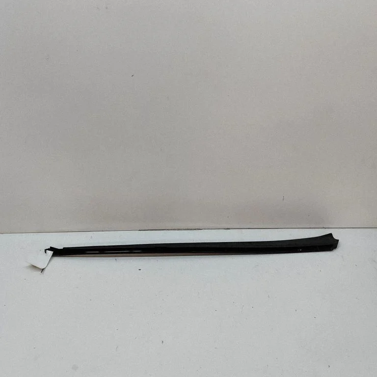 Windshield trim – Mercedes-Benz EQS V297 (2021-)