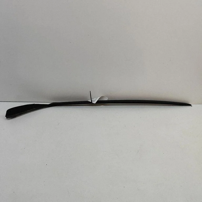 Listwa szyby przedniej 31469401