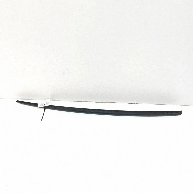 Windshield trim 8W6854328B