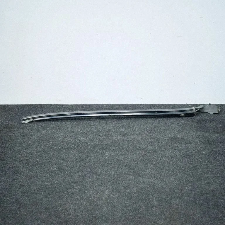 Windshield trim – Mercedes-Benz S-Class W220 (1998-2006)