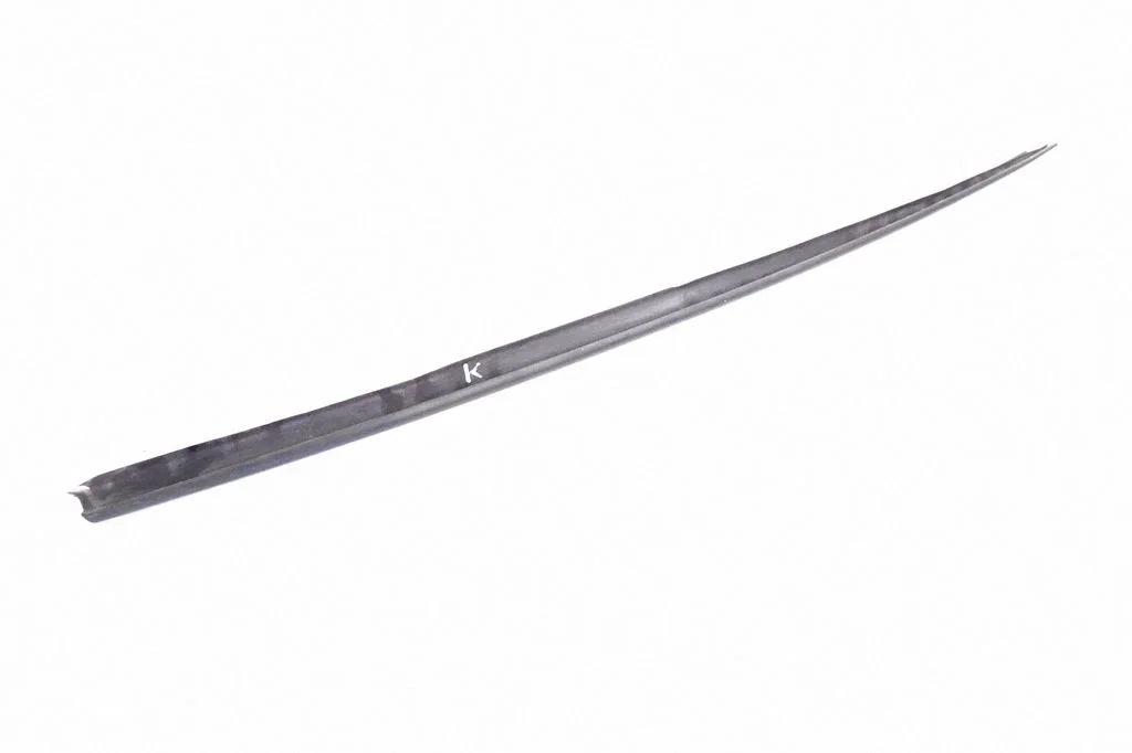 Listwa szyby przedniej 4G0854327A