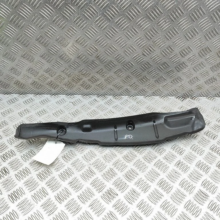 Fender end trim 8W0821112