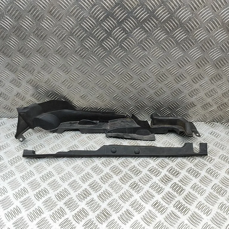 Poritiiva otsaliist 8W0820582C
