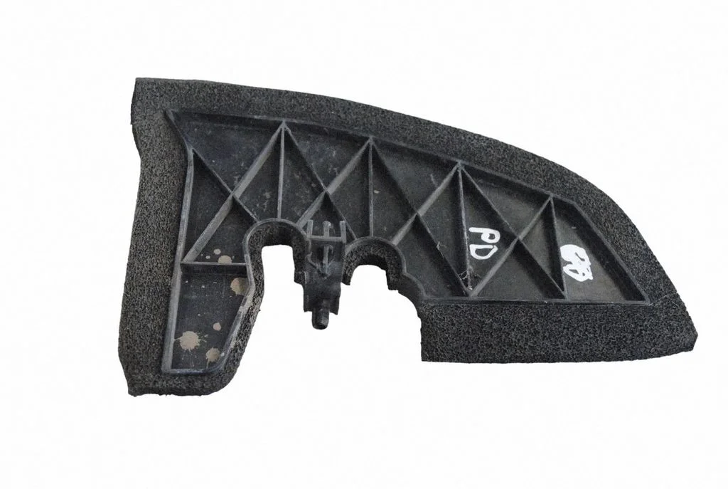 Fender end trim 638A21KA0A