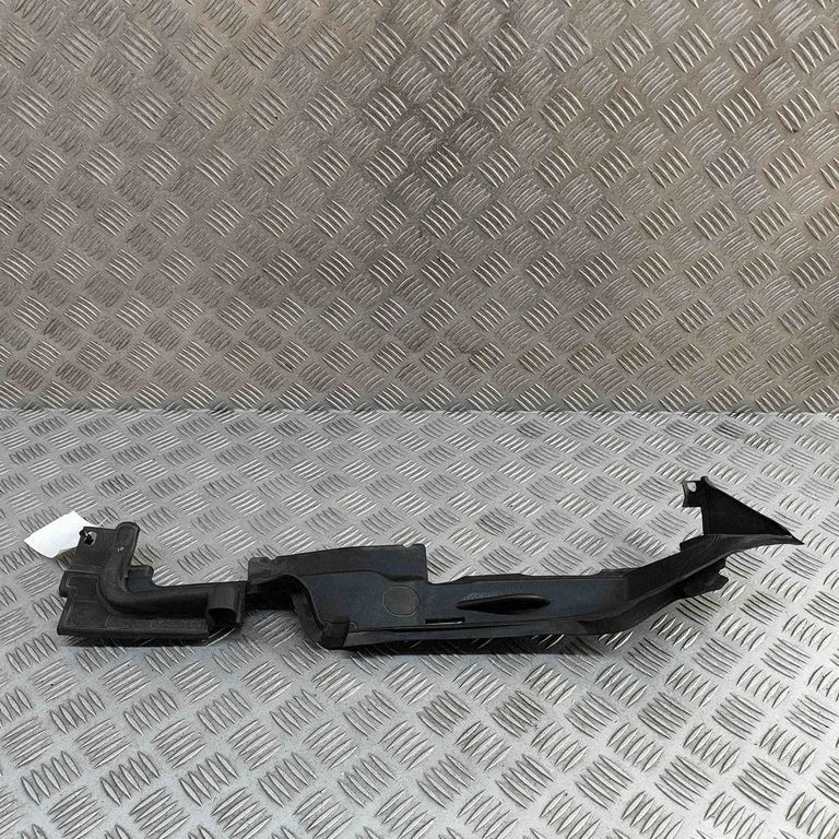 Poritiiva otsaliist 8W6821170C