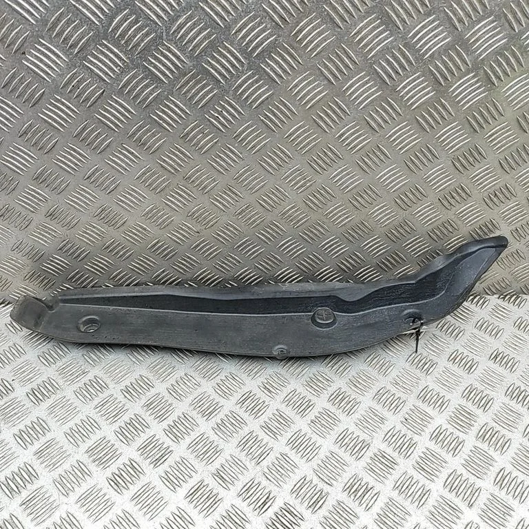 Fender end trim A2138890400