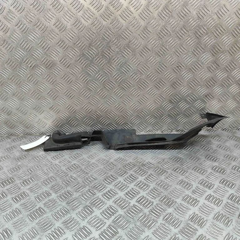 Fender end trim 8W0821170C