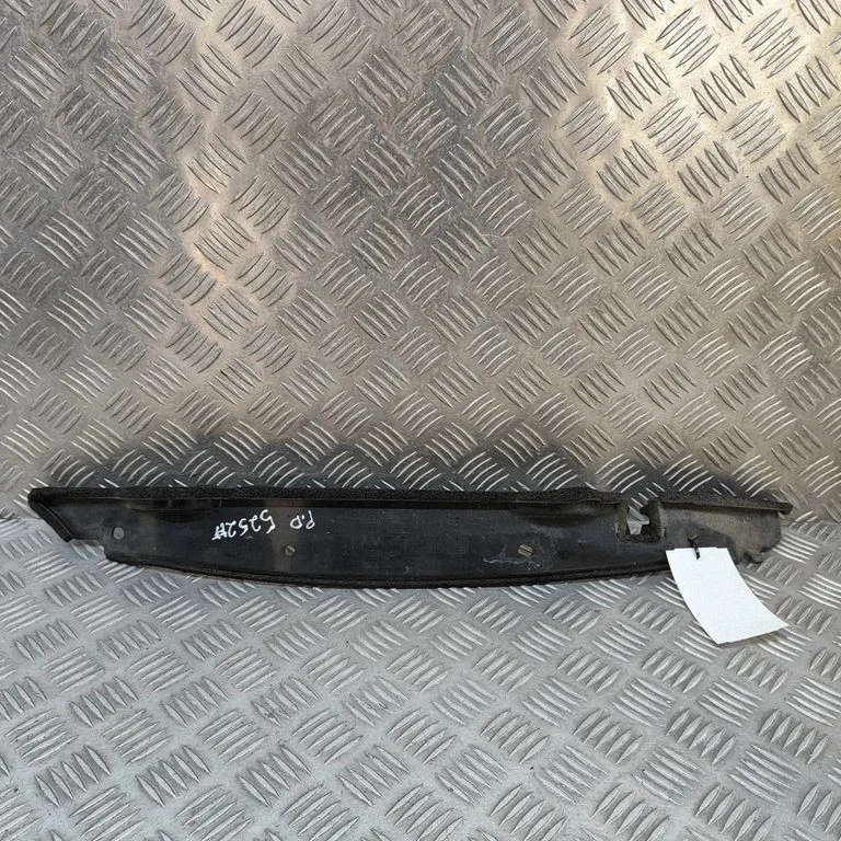 Spārna nobeiguma apdare 638205SH1A