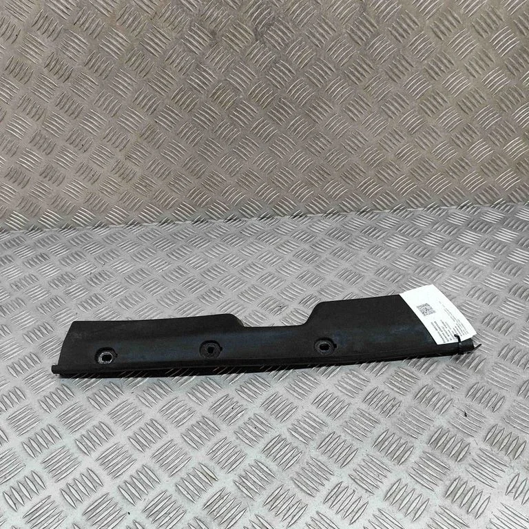 Spārna nobeiguma apdare KB7W56915