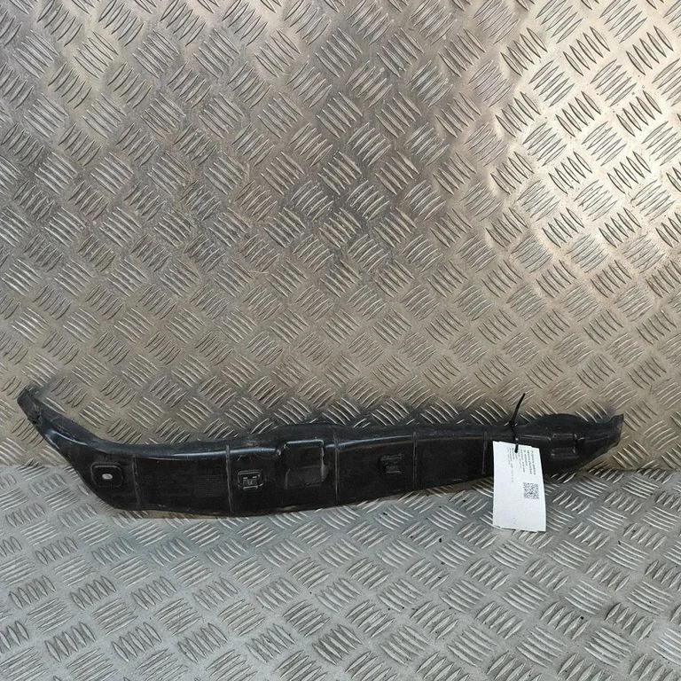 Fender end trim