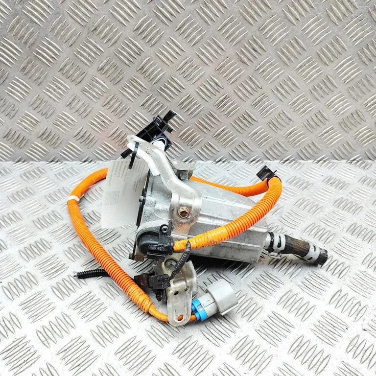 Hübriid-/elektriauto aku jahutusventilaator 104894100D