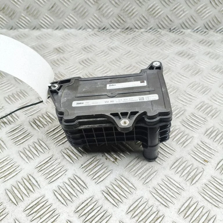 Hibrīda/elektromobiļa akumulatora dzesētājs (ventilators) – Audi Q4 e-tron (2021-)
