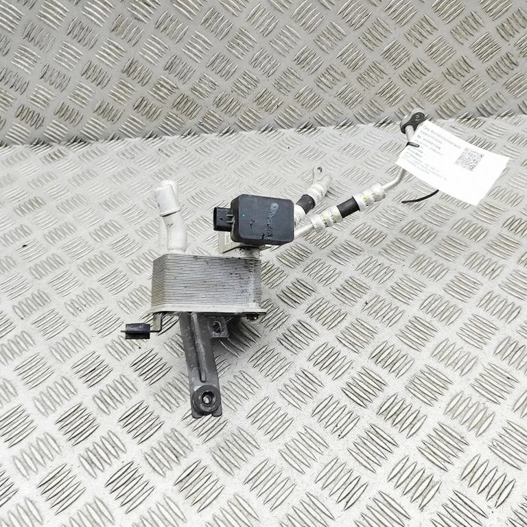 Hübriid-/elektriauto aku jahutusventilaator 25670AO000
