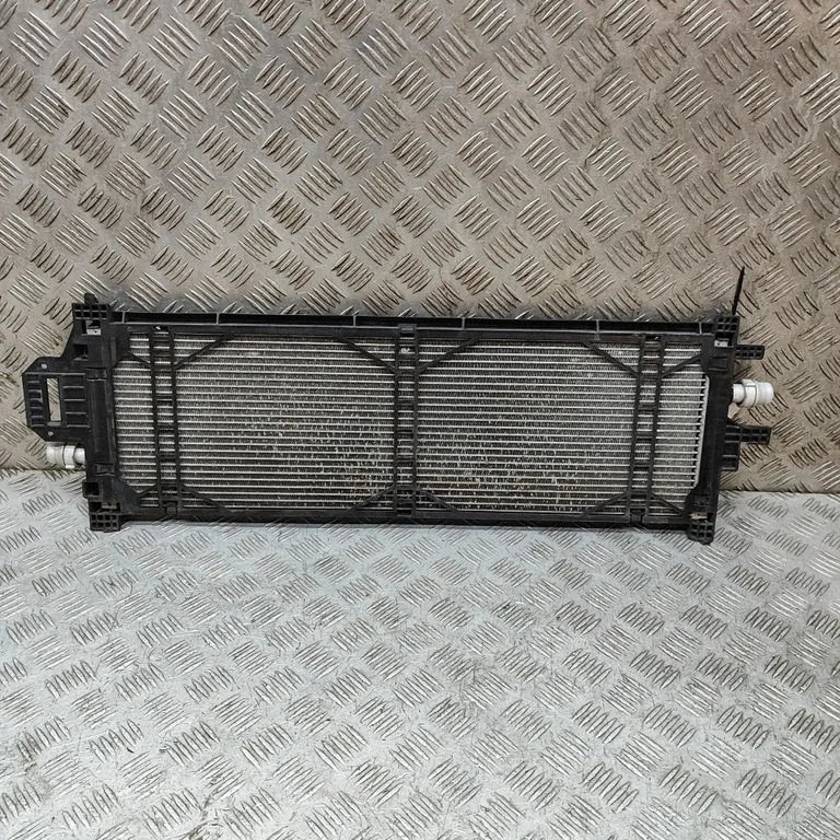 Hibrīda/elektromobiļa akumulatora dzesētājs (ventilators) 107708200C