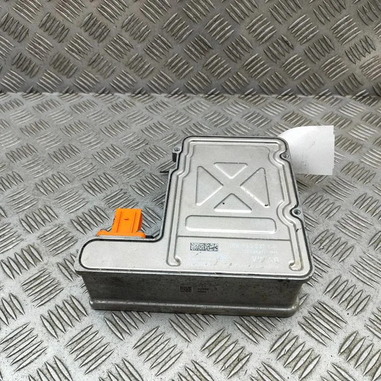 Hibrīda/elektromobiļa akumulatora dzesētājs (ventilators) 1EE963231
