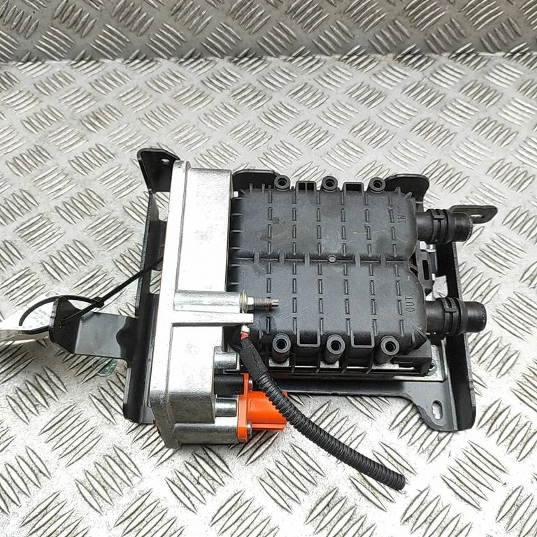 Hübriid-/elektriauto aku jahutusventilaator 9821712680