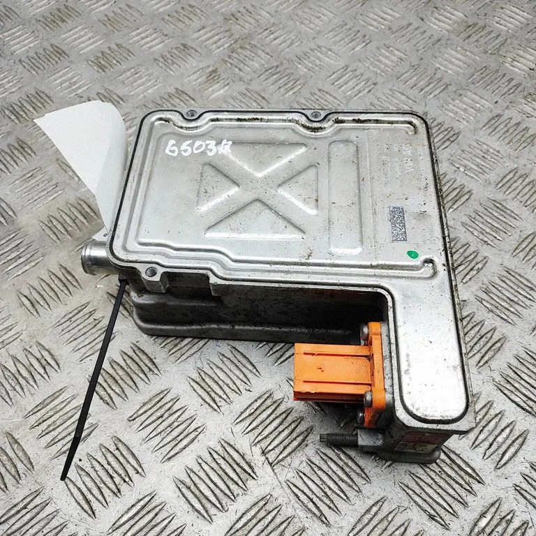 Hibrīda/elektromobiļa akumulatora dzesētājs (ventilators) 1EE963231