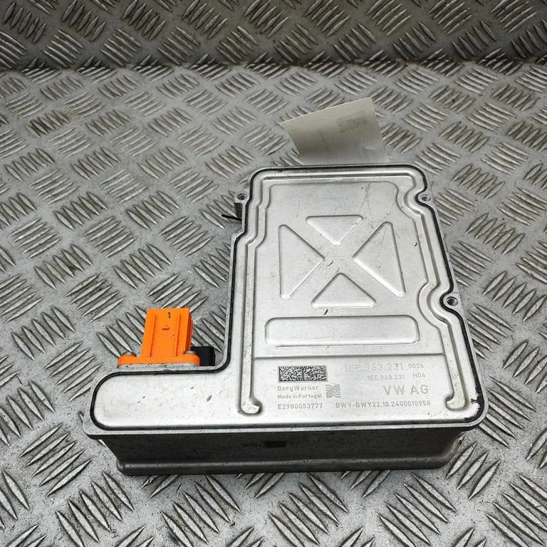 Hübriid-/elektriauto aku jahutusventilaator 1EE963231