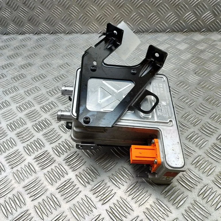 Hibrīda/elektromobiļa akumulatora dzesētājs (ventilators) 1EE963221
