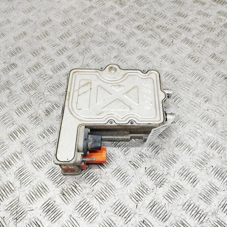Hybrid/electric vehicle battery fan 1EE963231