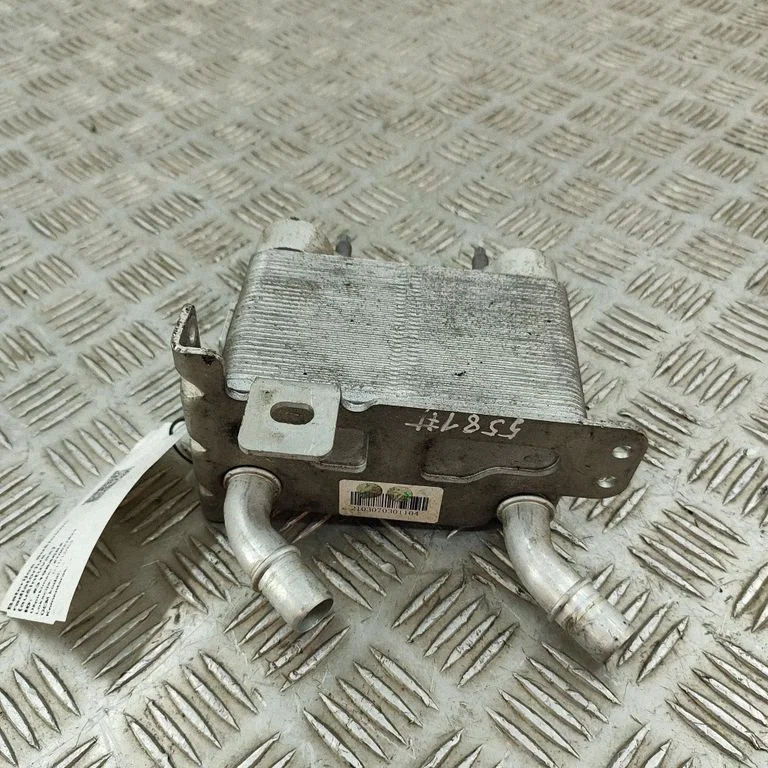 Hibrīda/elektromobiļa akumulatora dzesētājs (ventilators)