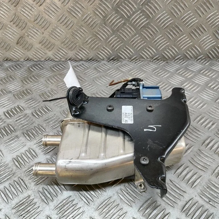 Hybrid/electric vehicle battery fan 3Q0963231F