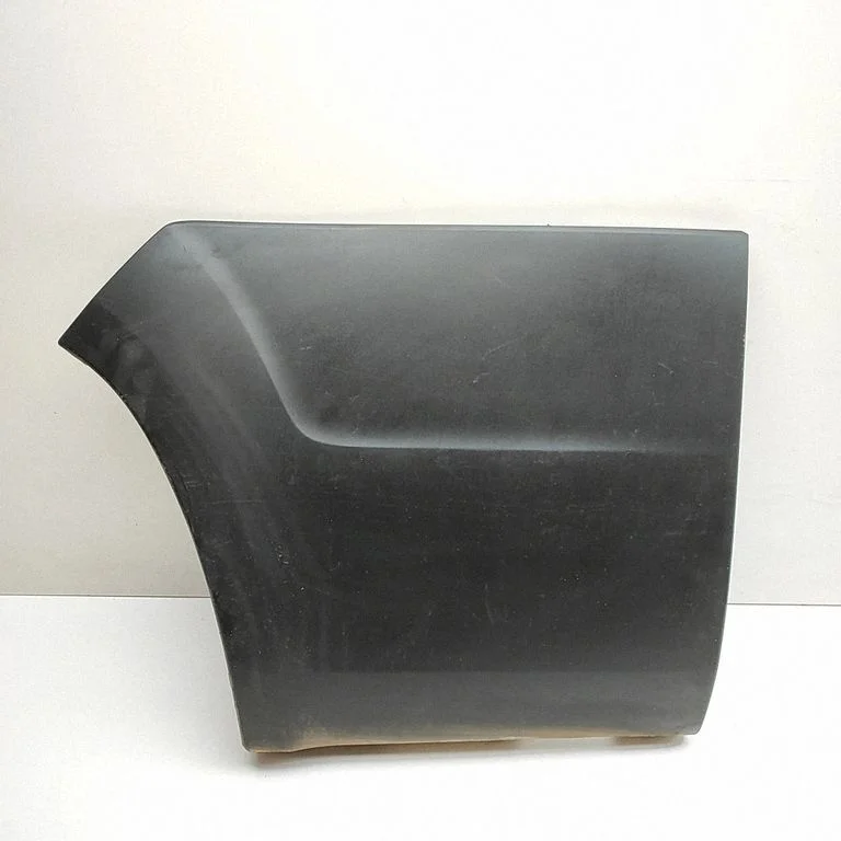 Moldings uz aizmugurējā spārna 1320247070