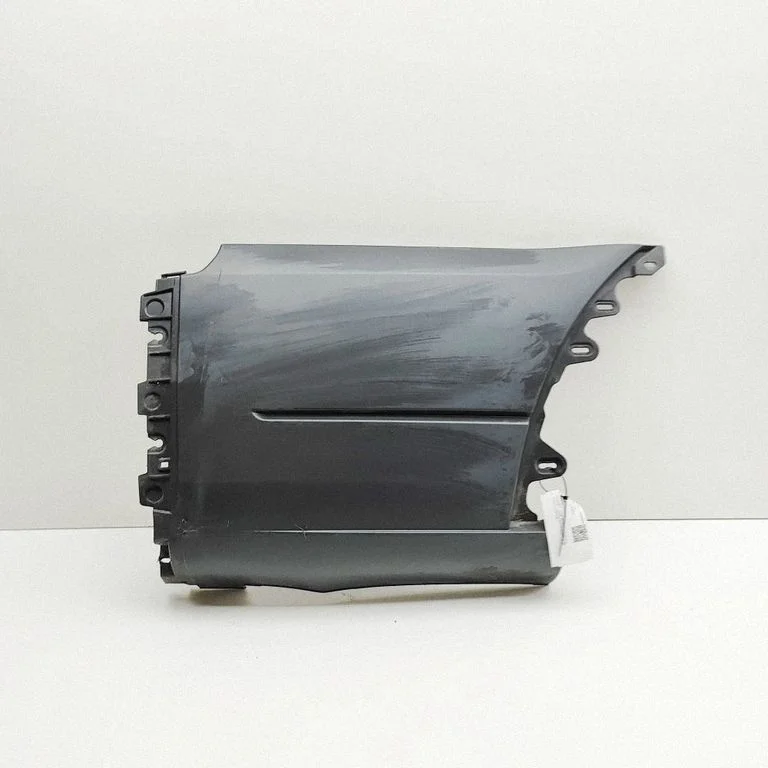 Rear fender molding trim BK3117926CC