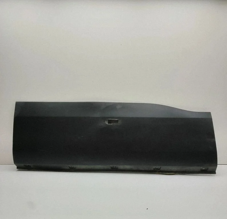 Moldings uz aizmugurējā spārna 5801811492