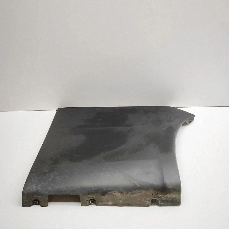 Moldings uz aizmugurējā spārna 1311712070