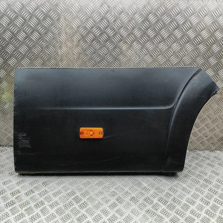 Moldings uz aizmugurējā spārna 1311716070