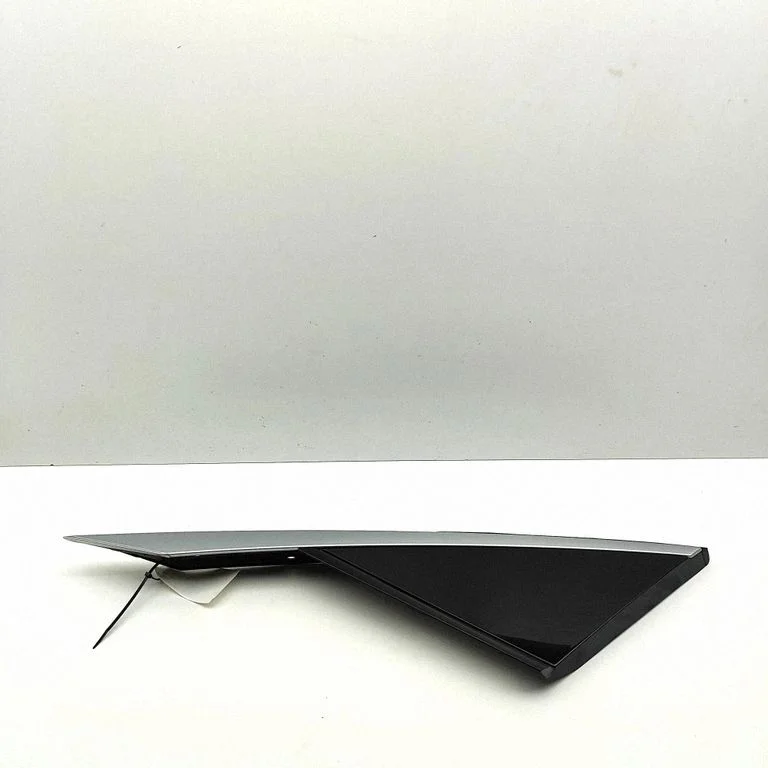 Moldings uz aizmugurējā spārna 781265MR0A