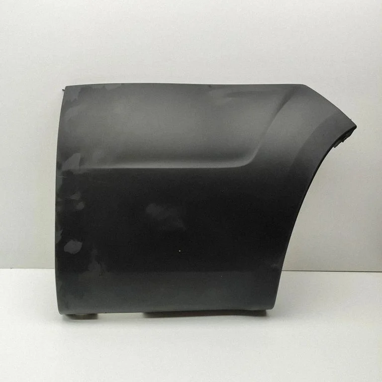 Moldings uz aizmugurējā spārna 1320248070