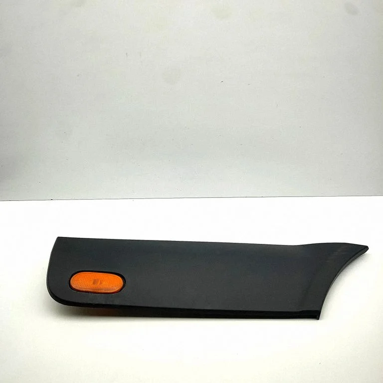 Moldings uz aizmugurējā spārna A9066903562