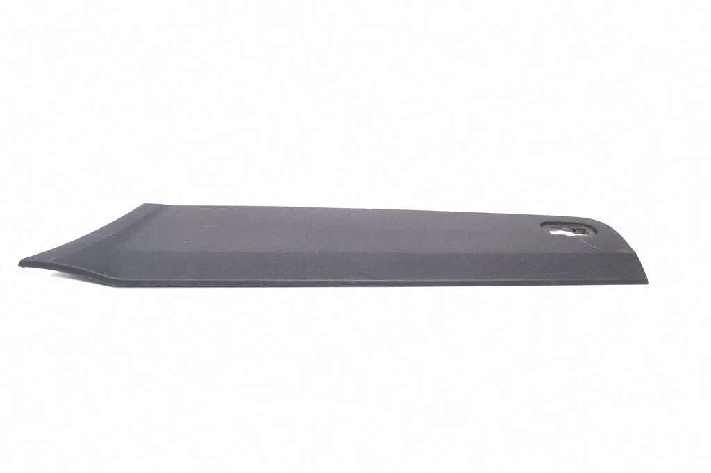 Moldings uz aizmugurējā spārna – Mercedes-Benz Sprinter W906 (2006-2018)