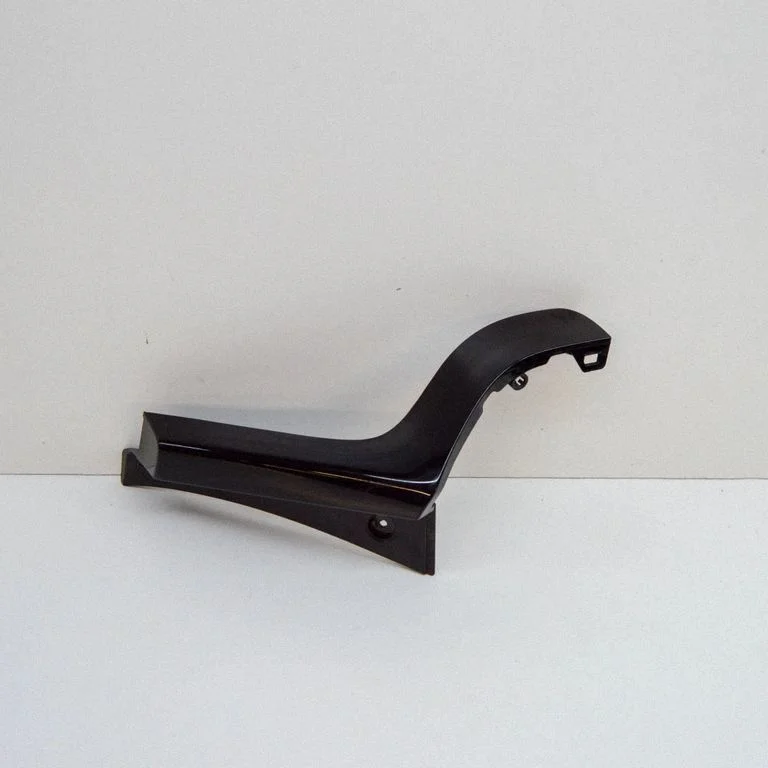 Moldings uz aizmugurējā spārna 87372G5000