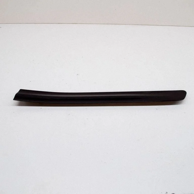 Rear fender molding trim 09466450 – Volvo C70 (2006-2010)