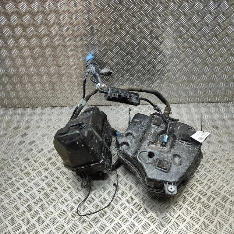 AdBlue liquid reservoir 9452575
