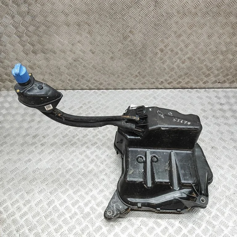 AdBlue vedeliku paak 5WA131969