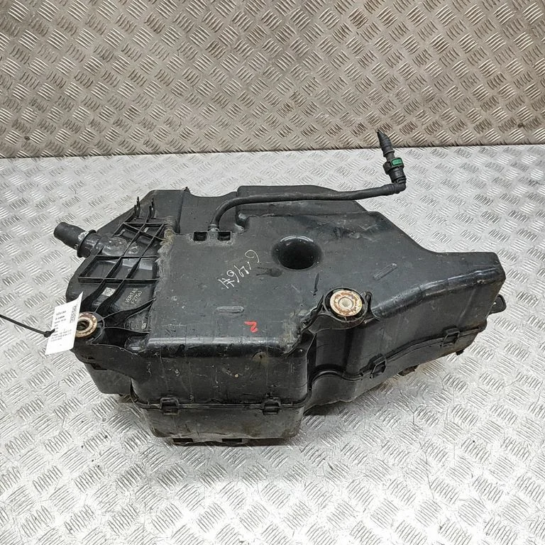 AdBlue šķidruma tvertne KK315J238AA